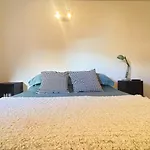 Апартаменти Snow Life House *